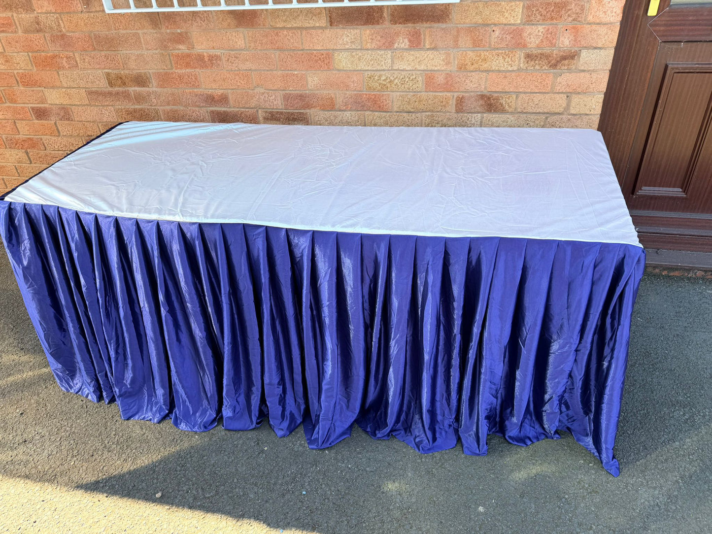 Premium Pleated Tablecloth for 6FT Catering Tables – Ready to Use Banquet Table Skirt Cover – White, Red & White, Blue & White, Gold & White – UK Standard 6ft x 2.5ft